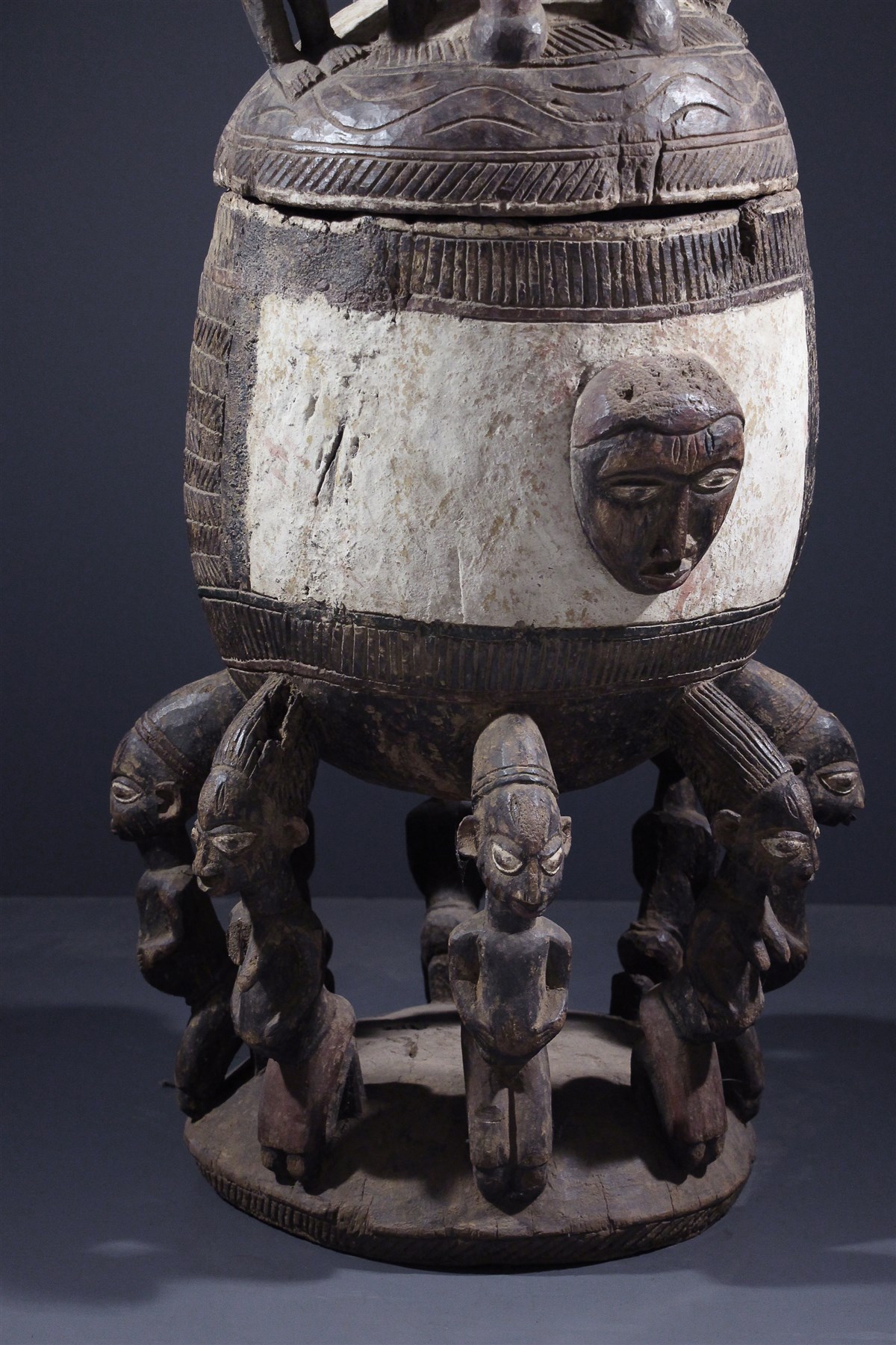 Pot cérémoniel Yoruba (11183) Jarres, amphores, pot, matakam