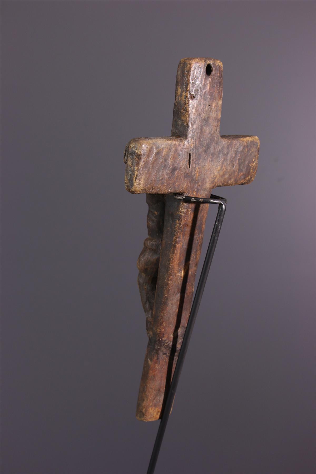 Objet De Culte Essentiel Chez Les Chrétiens Crucifix Kongo (16526) - Objets usels, poulies,boîtes, métier à tisser