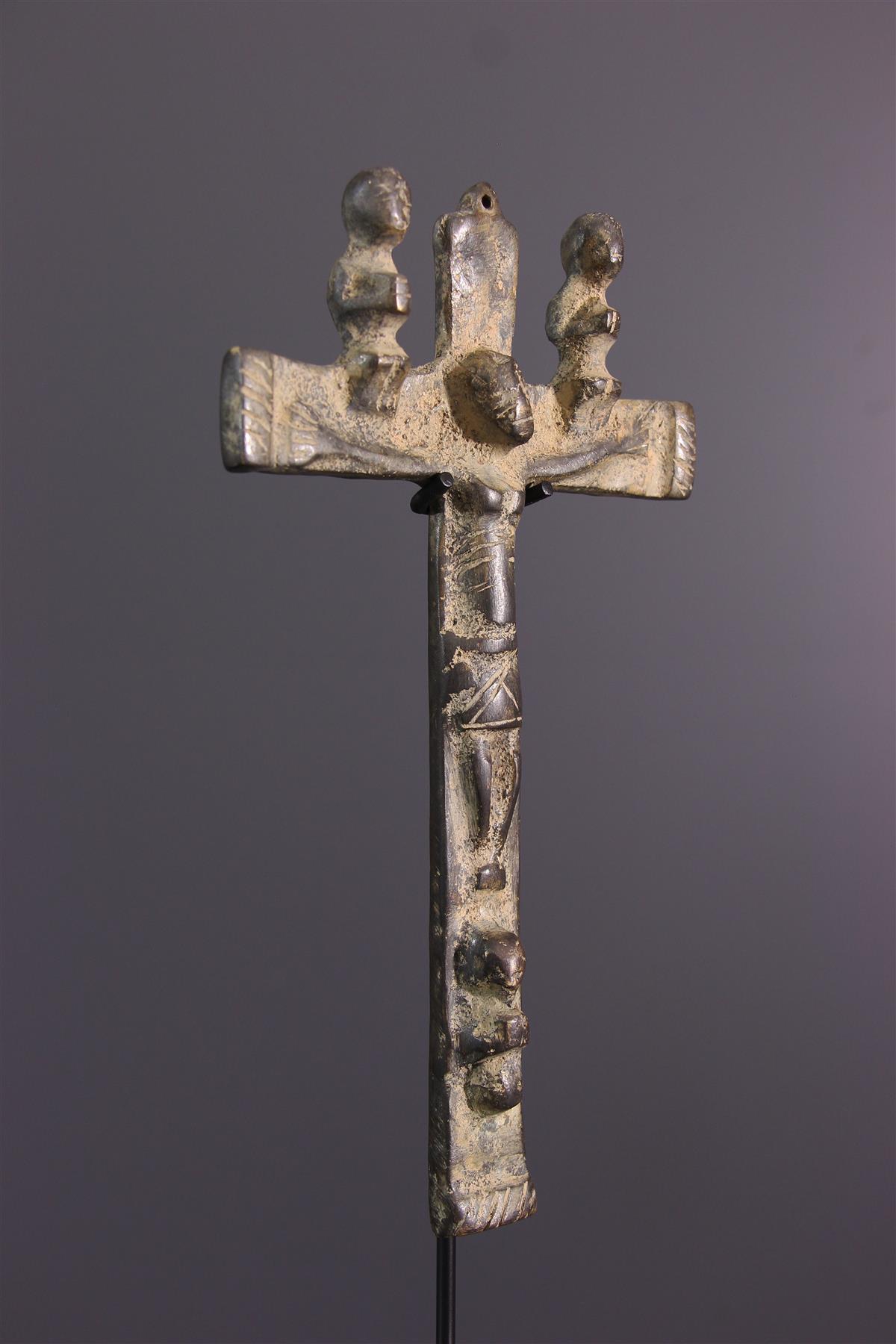 Objet De Culte Essentiel Chez Les Chrétiens Crucifix Kongo (16901) - Objets usuels Kongo - Art africain
