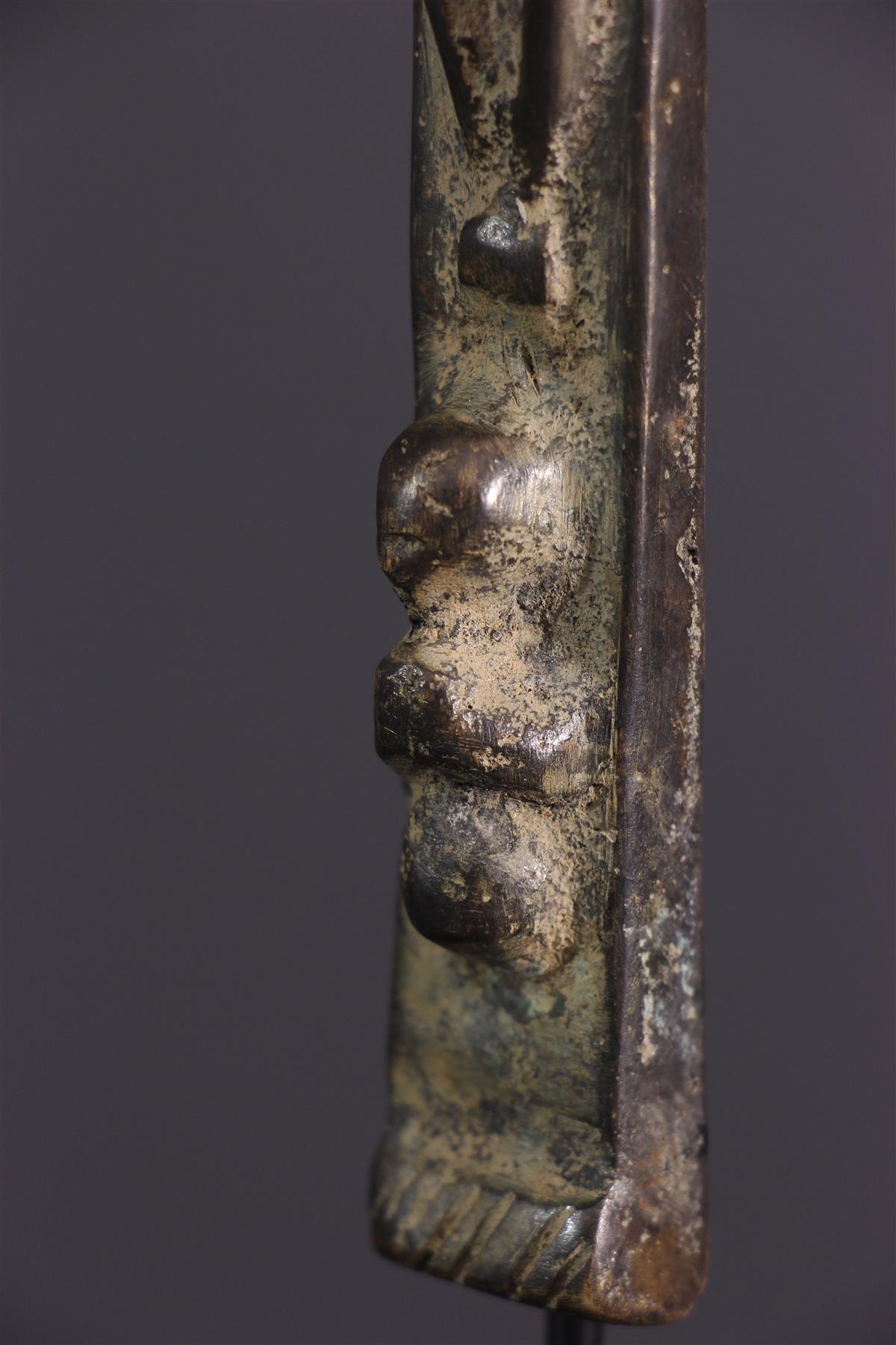 Objet De Culte Essentiel Chez Les Chrétiens Crucifix Kongo (16901) - Objets usuels Kongo - Art africain