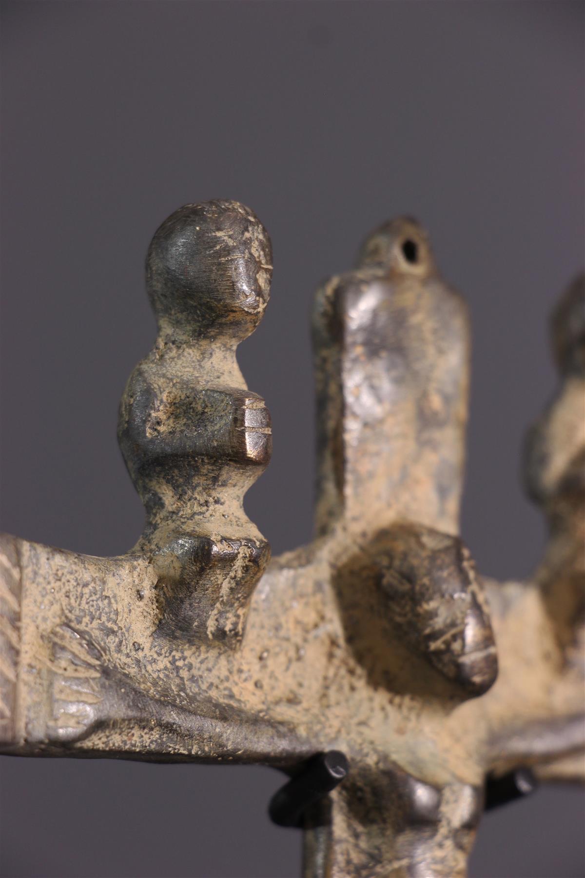 Objet De Culte Essentiel Chez Les Chrétiens Crucifix Kongo (16901) - Objets usuels Kongo - Art africain