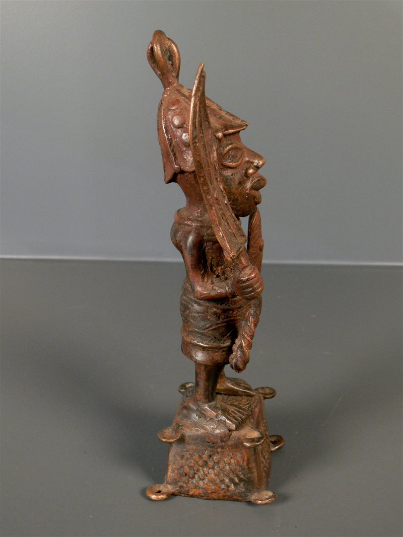 Benin Bini Edo Oba statue (3249) - African statues : tribal fetish ...