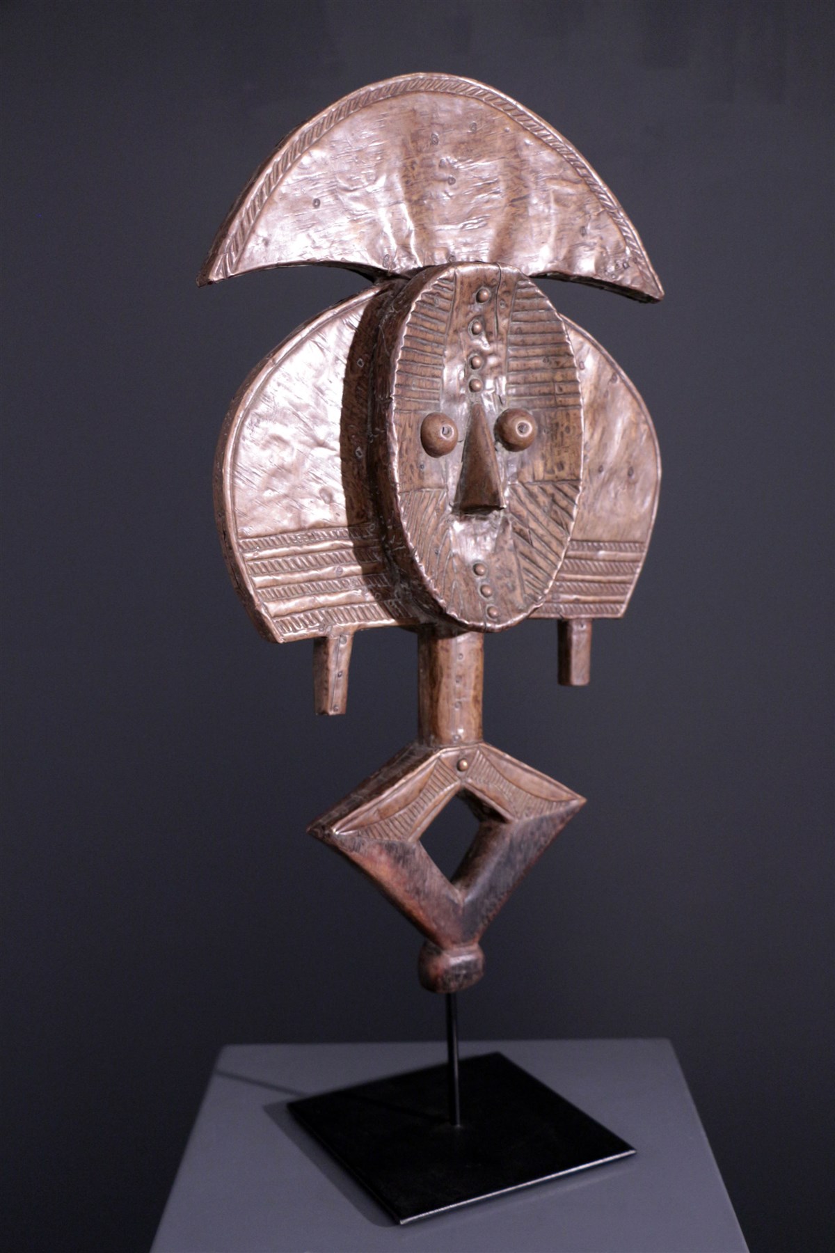 Figure de reliquaire Janus, Kota-Ndassa, Gabon | Arts d'Afrique